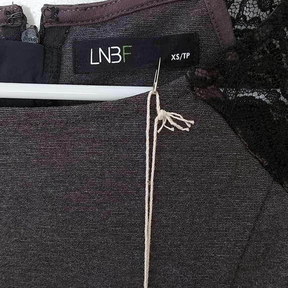 LNBF grey dress with lace sleeves - Picture 2 of 7